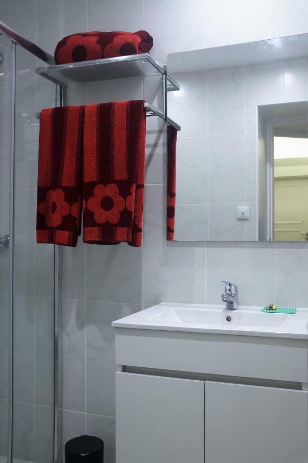 Microrent Rooms Braga Exteriör bild